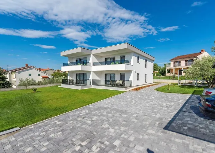 Gostinjska kuća Blue Sea 4*