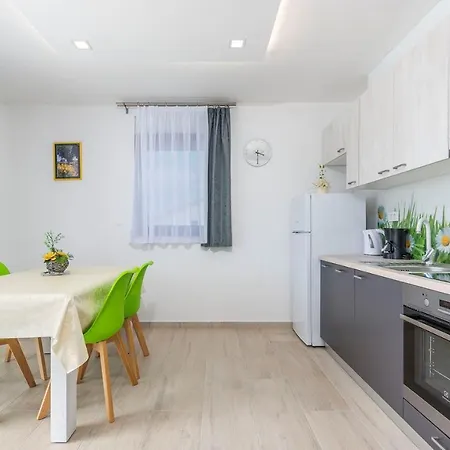 Blue Sea Guest house 4*